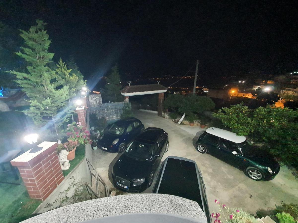 Villa Mehmeti Sarandë 外观 照片